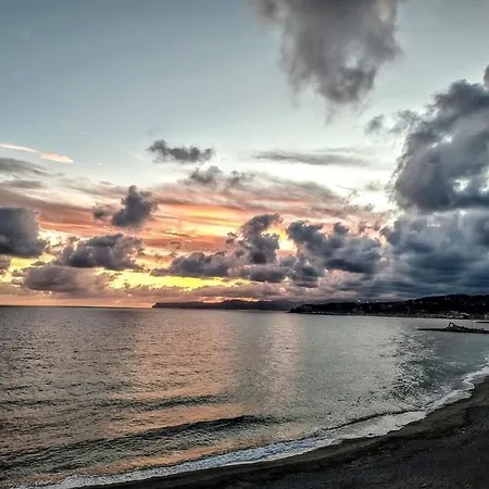 Casa Noemi, Nel Cuore Di Varazze, Ad Un Passo Dal Mare