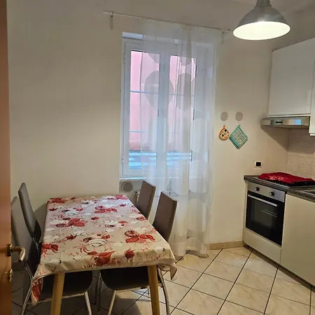 Casa Noemi, Nel Cuore Di Varazze, Ad Un Passo Dal Mare ヴァラッツェ