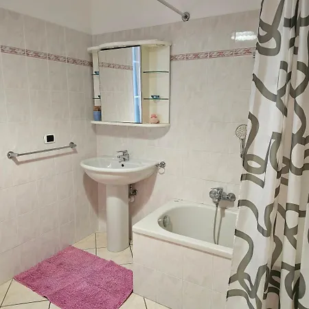Casa Noemi, Nel Cuore Di Varazze, Ad Un Passo Dal Mare Apartman